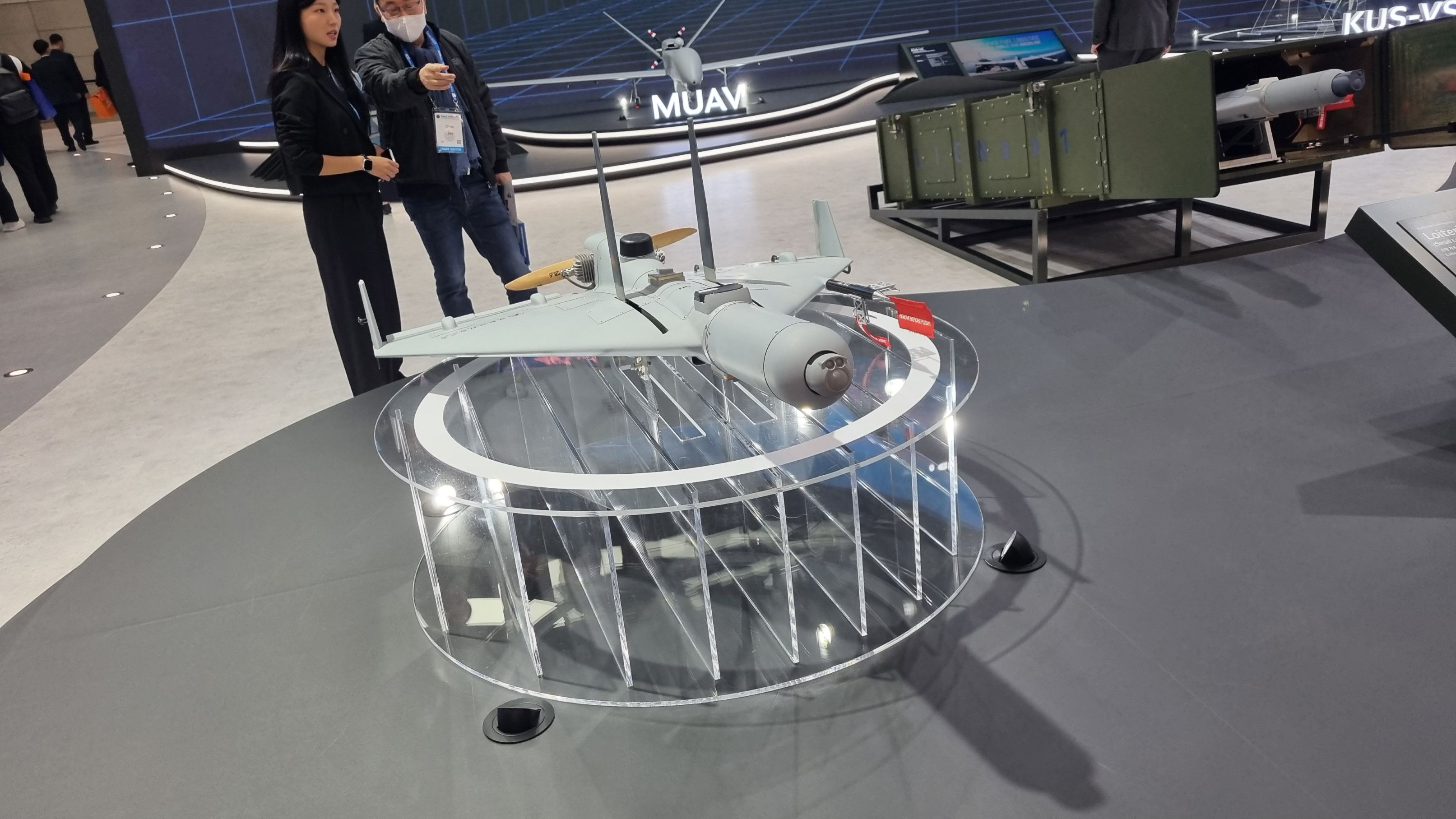 소형자폭무인기 본체.jpg