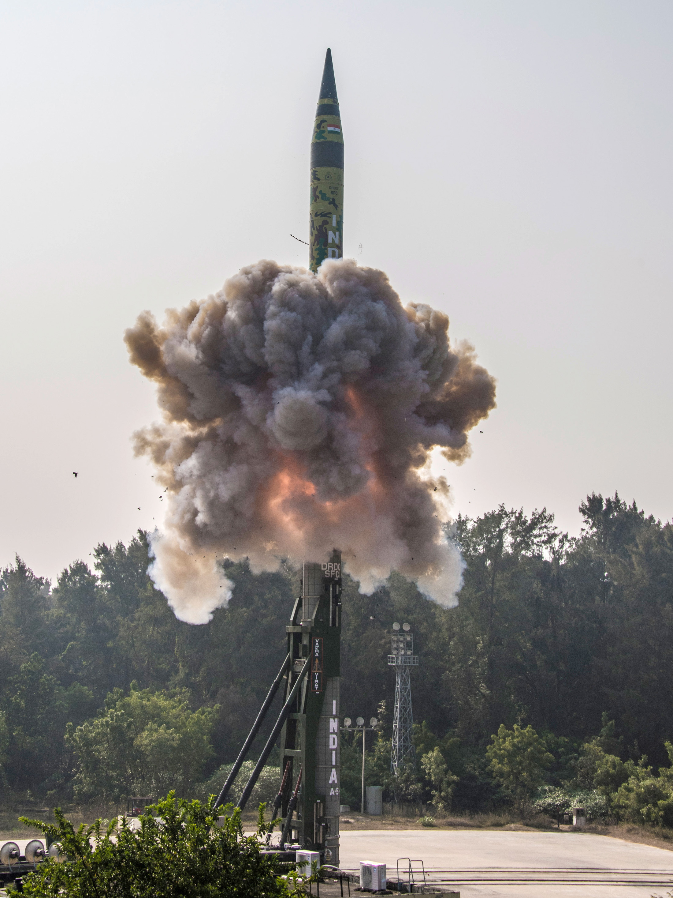 Agni_V_Ballistic_missile_successfully_launched_on_December_10,_2018.jpg