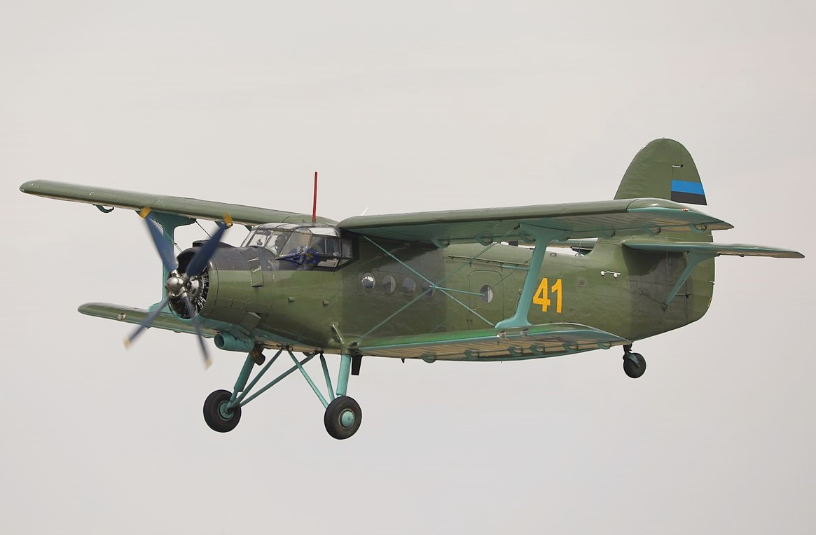 Antonov_AN-2_(cropped).png