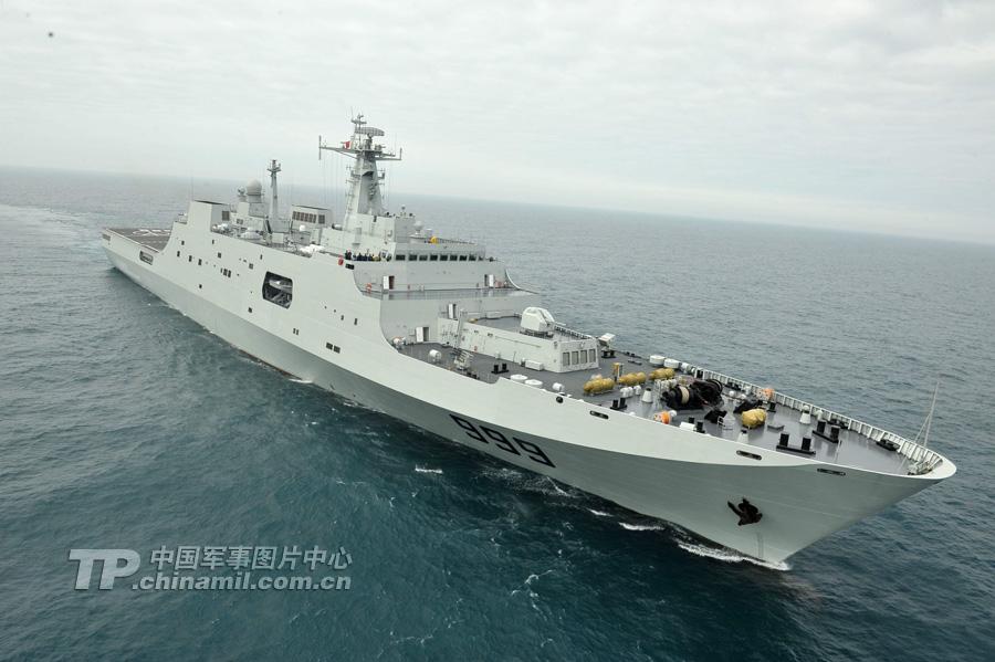 china Type 071 amphibious transport dock, or landing platform dock (LPD)  Type 071 (Yuzhao-cla...jpg