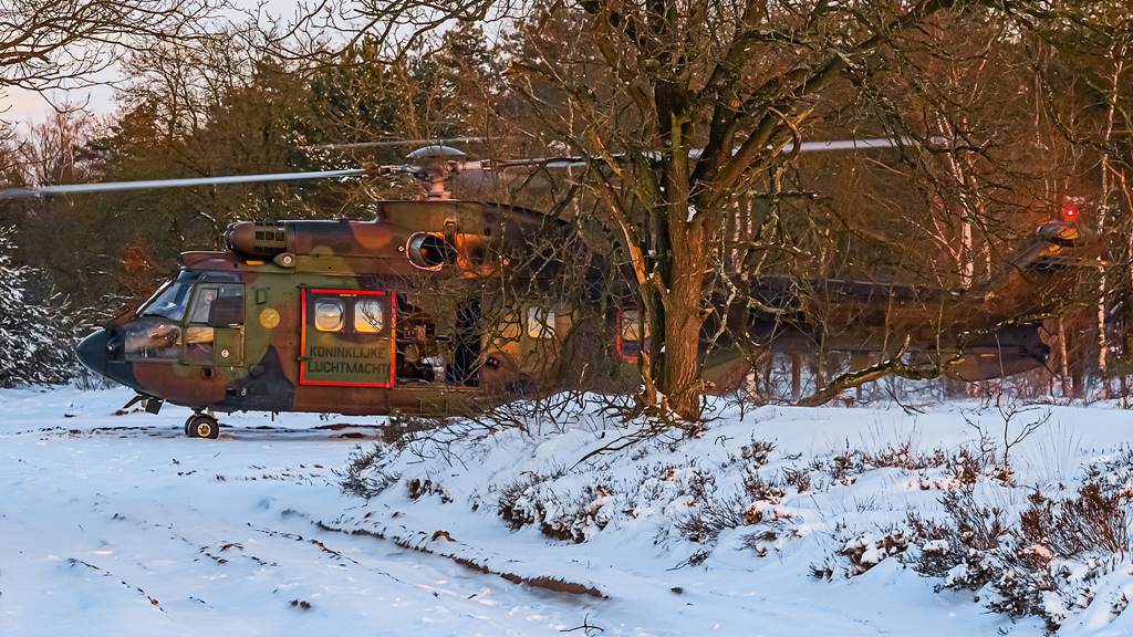 dutch_helicopters_snow08.jpg