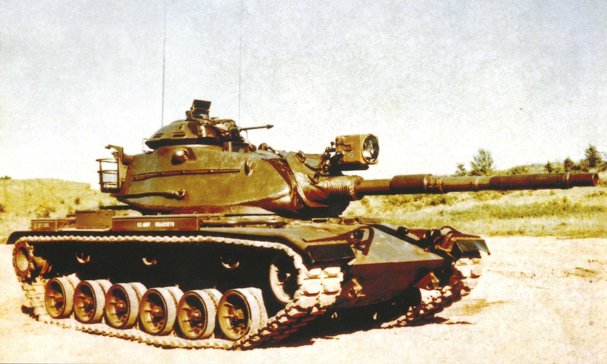 HPr9NtTaUAABIG_.jpg