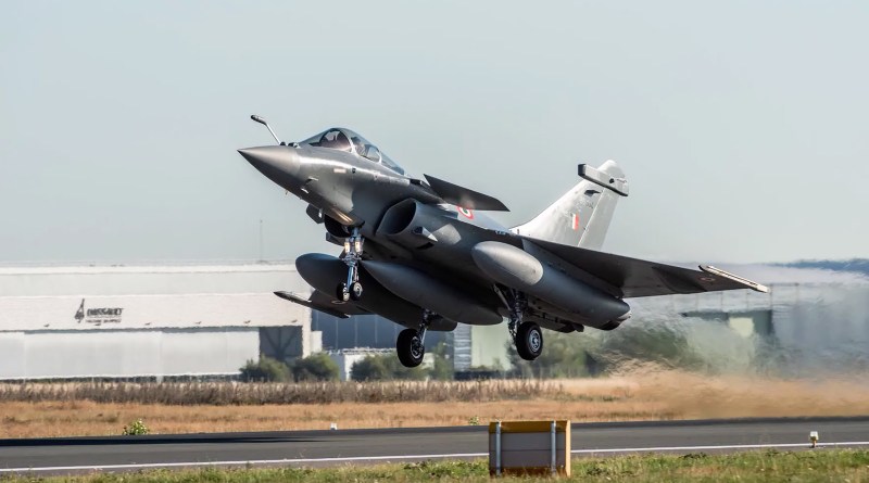 IAF-Rafale-take-off.jpg