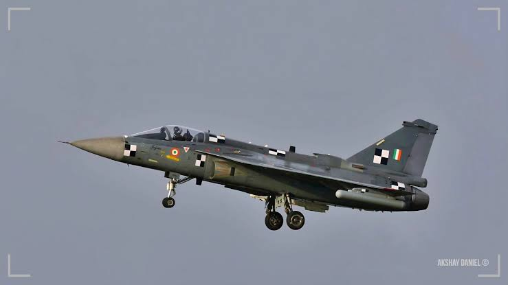 LCA LSP-5 with DRDO ASPJ.png