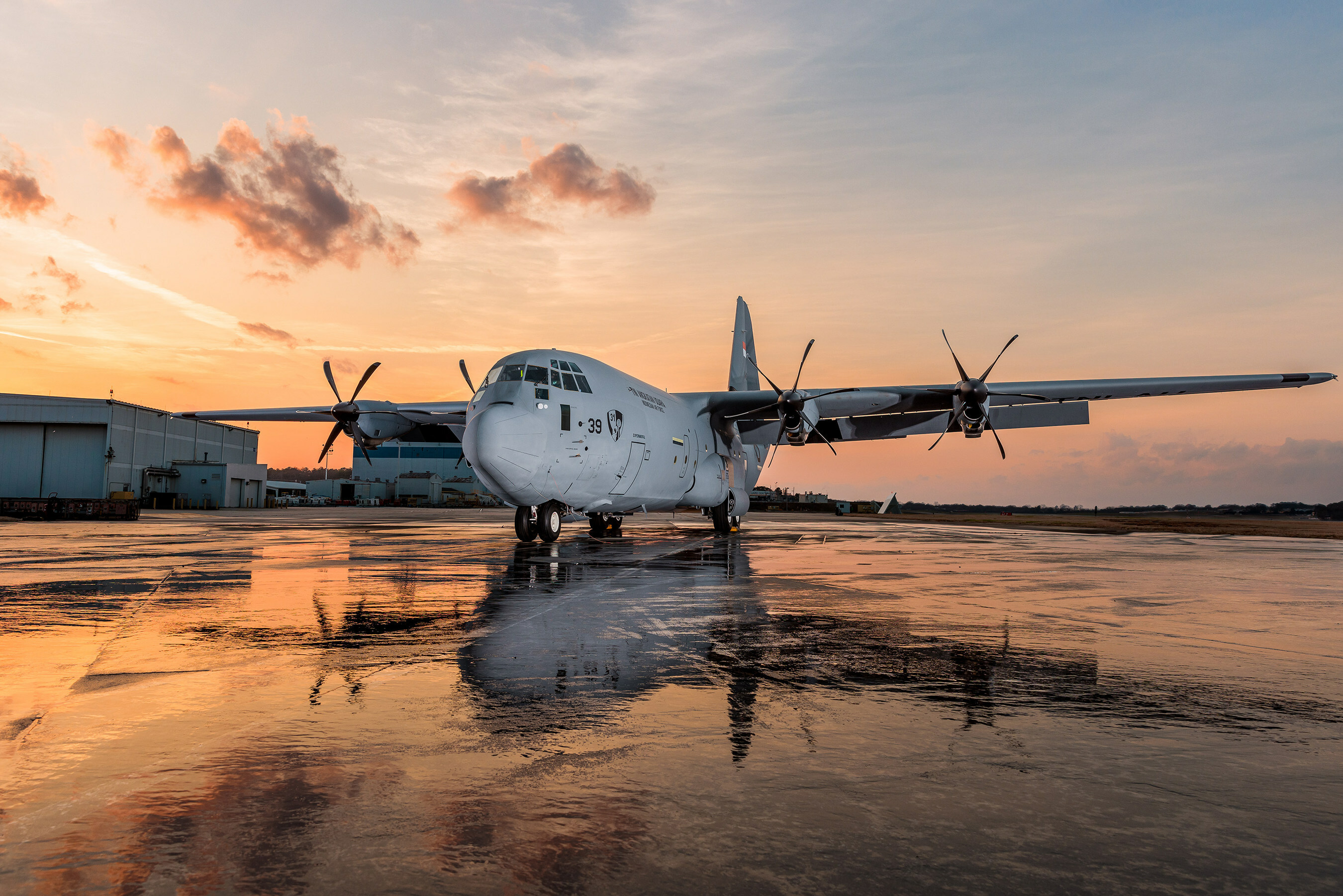 Lockheed_Martin_C_130J_30.jpg