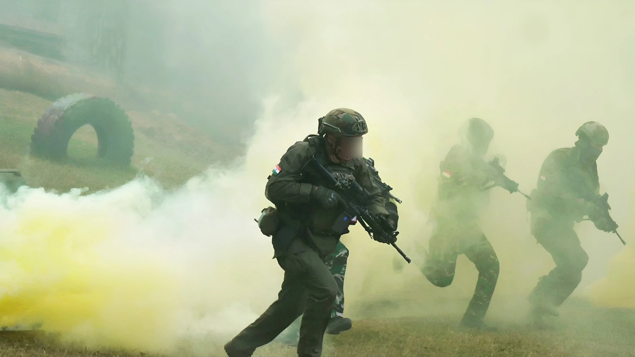 para sf ex with indos.jpg