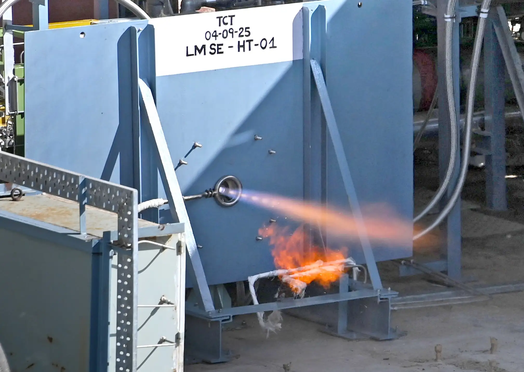subscale thrust chamber hot test.png
