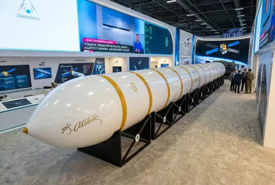 Türkiye Unveils Yıldırımhan Intercontinental Ballistic Missile Challenging  China DF-26 Range ...png