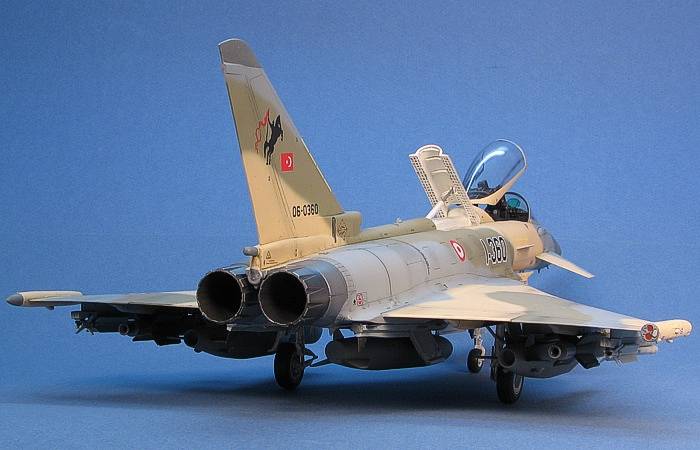 Typhoon-F2-12.jpg