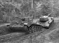 HR0-LOEWUAA2Kpz.png