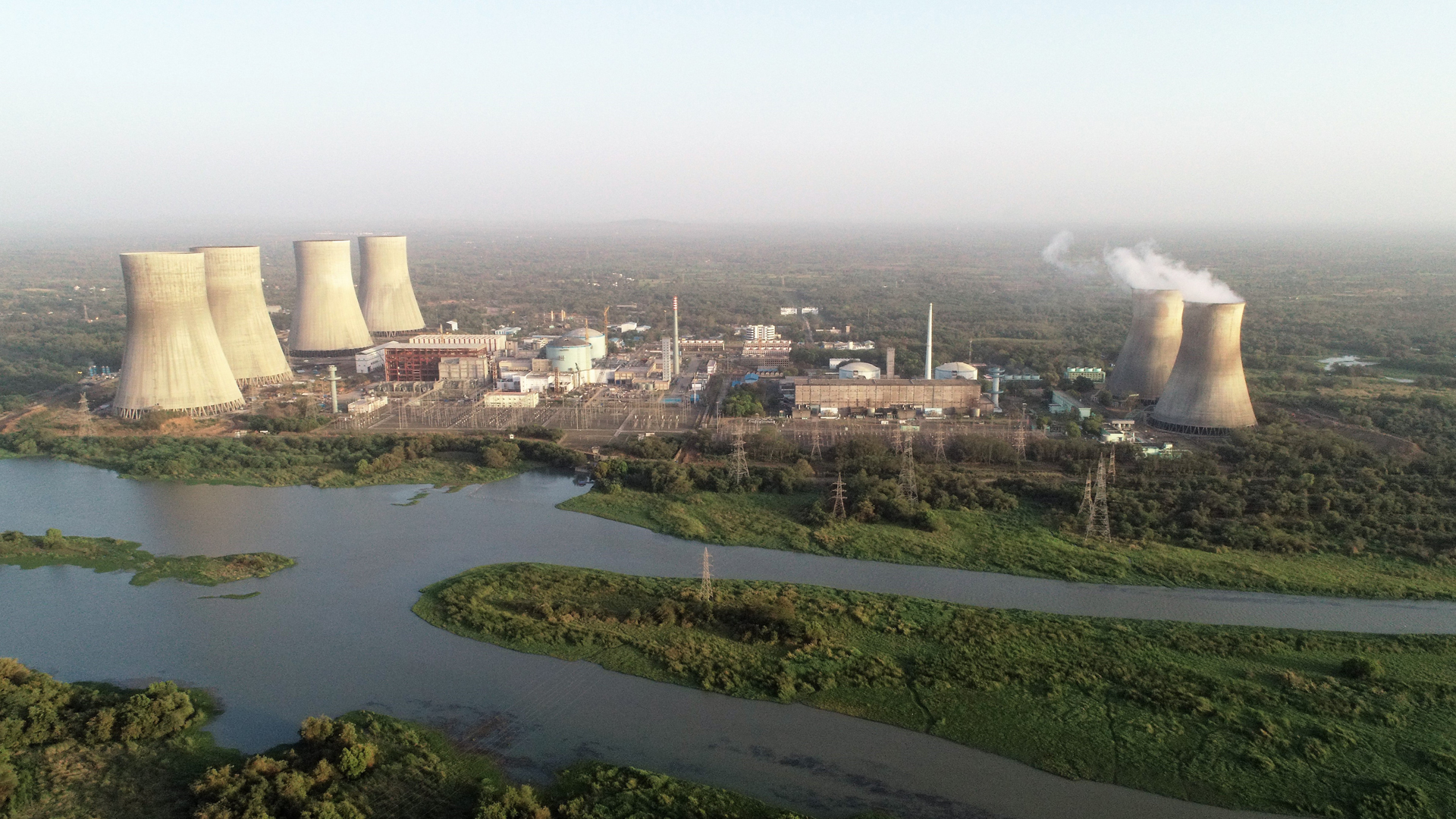 Kakrapar_Atomic_Power_Plant.jpg