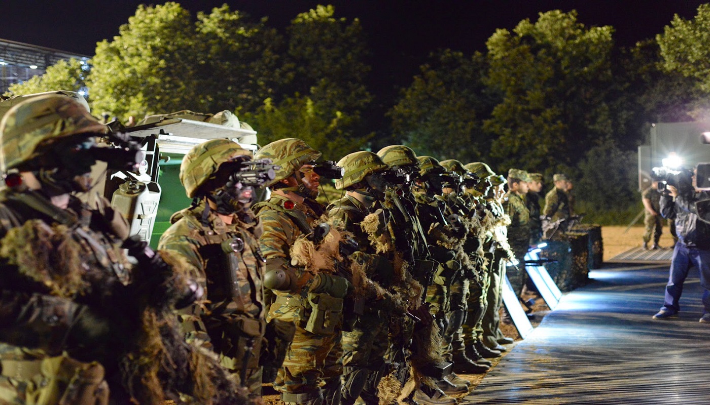 defencereview.gr