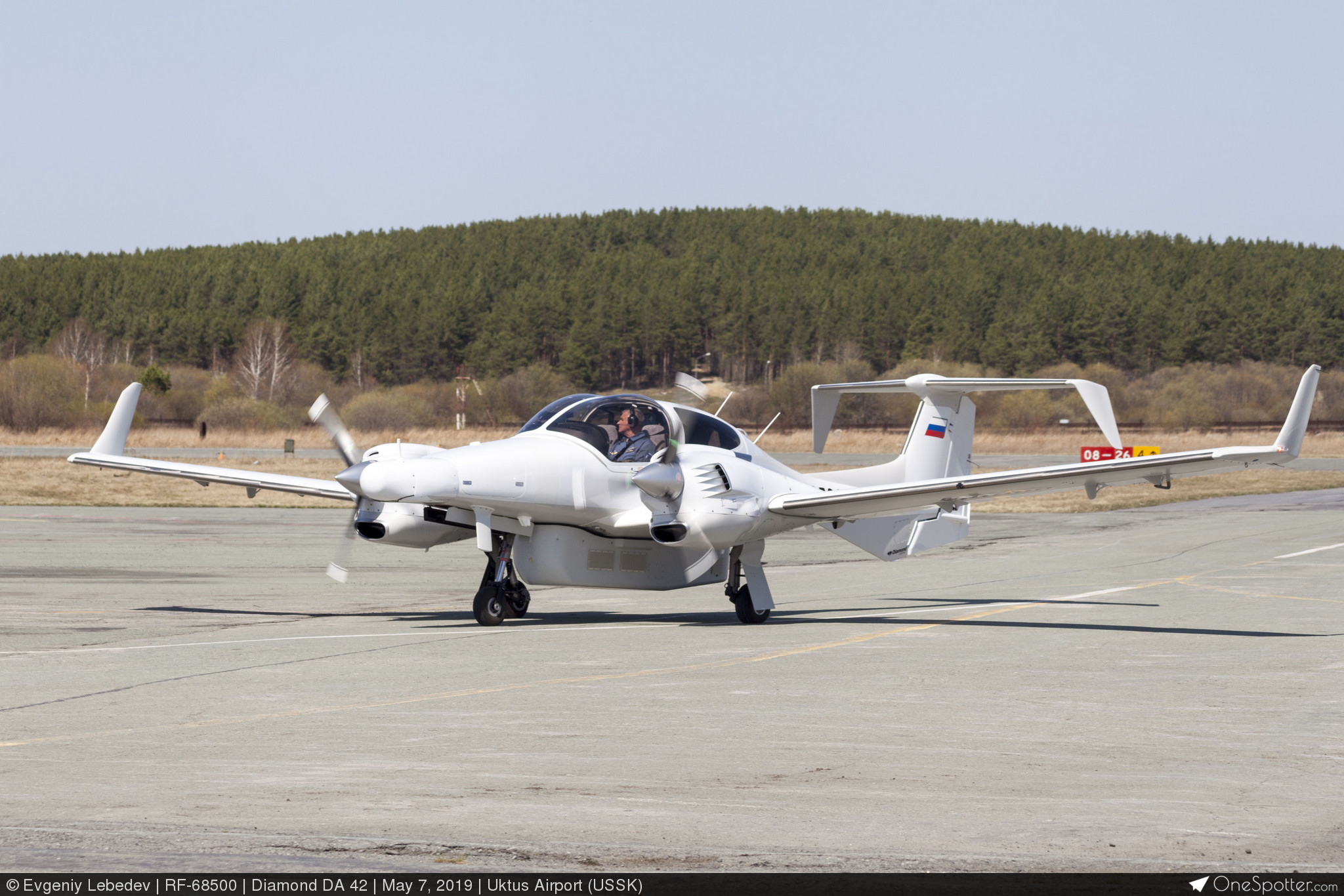 Russia_Diamond_DA42_Evgeniy_Lebedev.jpg