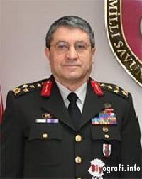 selcukbayraktaroglu.jpg