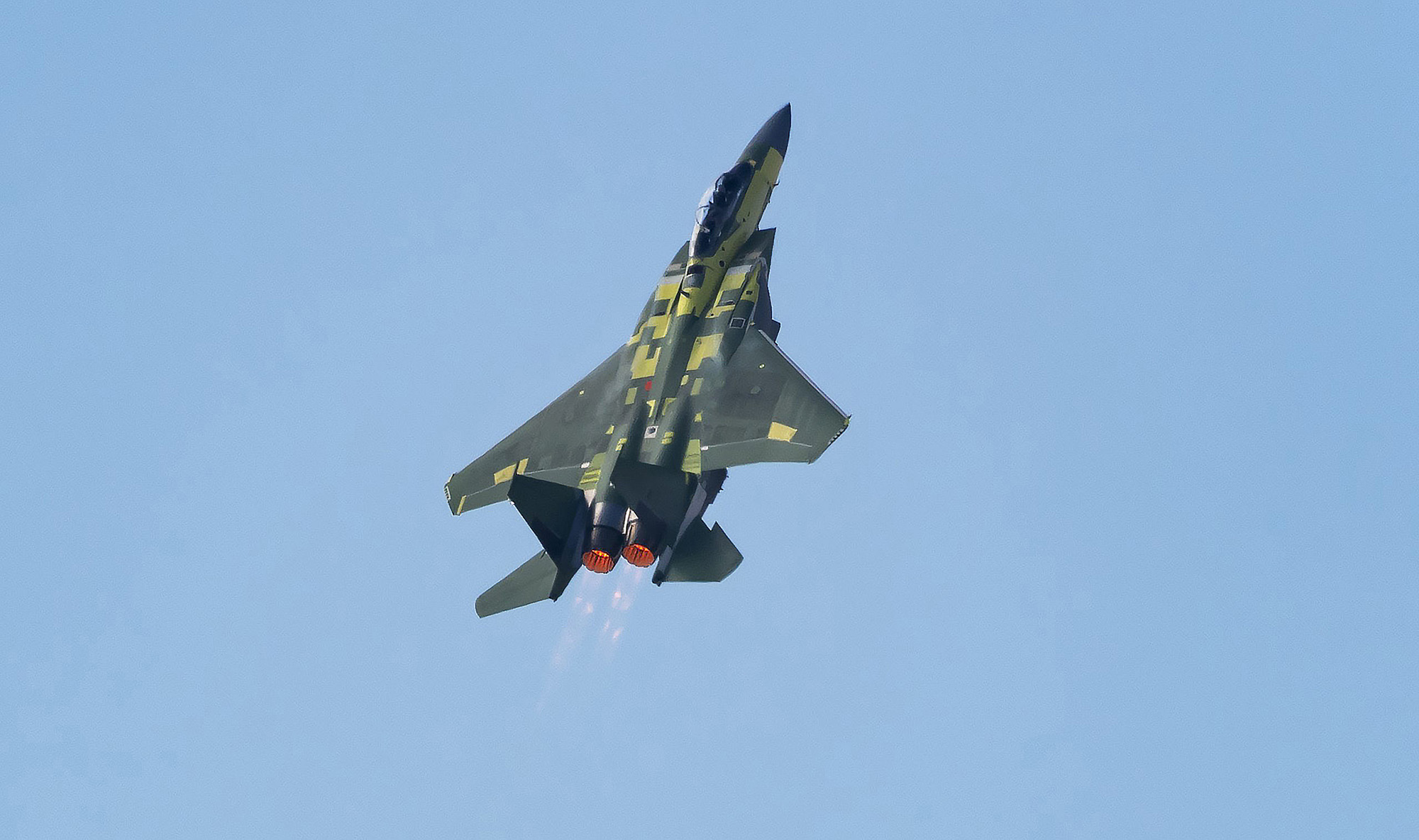 www.airforcemag.com