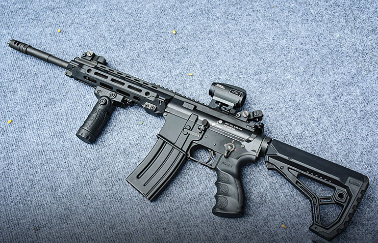 Pindad-AM-1.jpg
