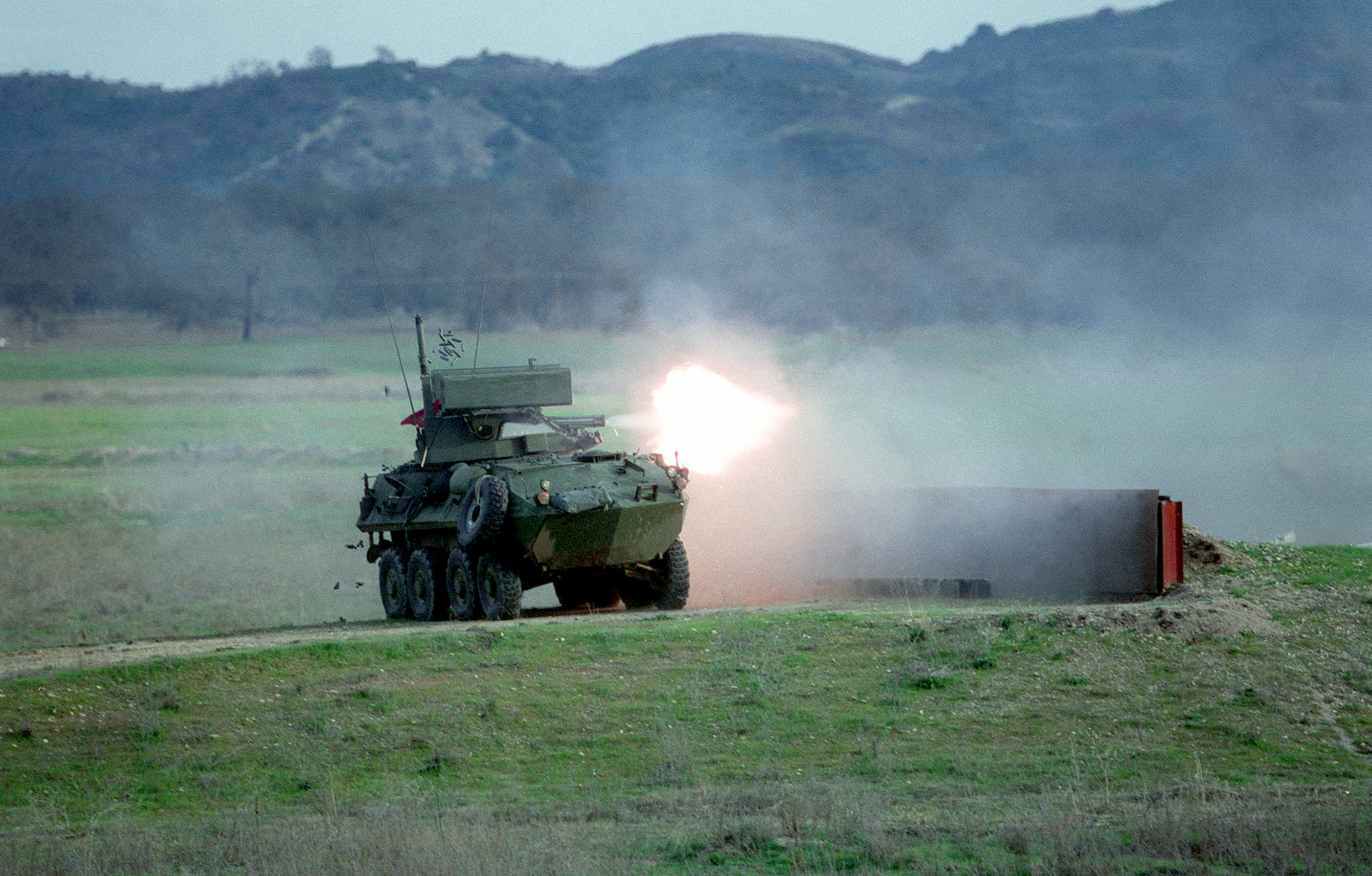 LAV-AD_1999_firing_DM-SD-00-02951.JPEG