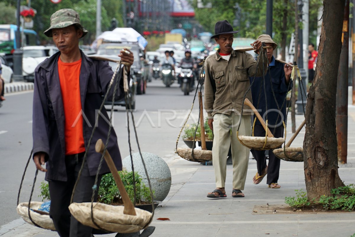 buruh-kasar-ecf2-dom.jpg