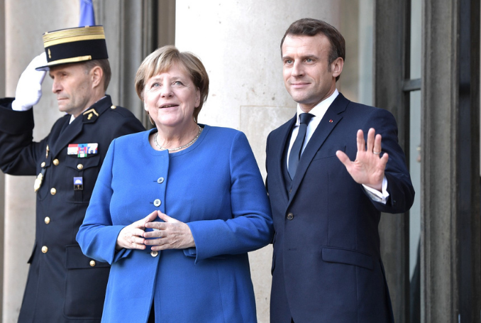 Macron-Merkel-678x455.png