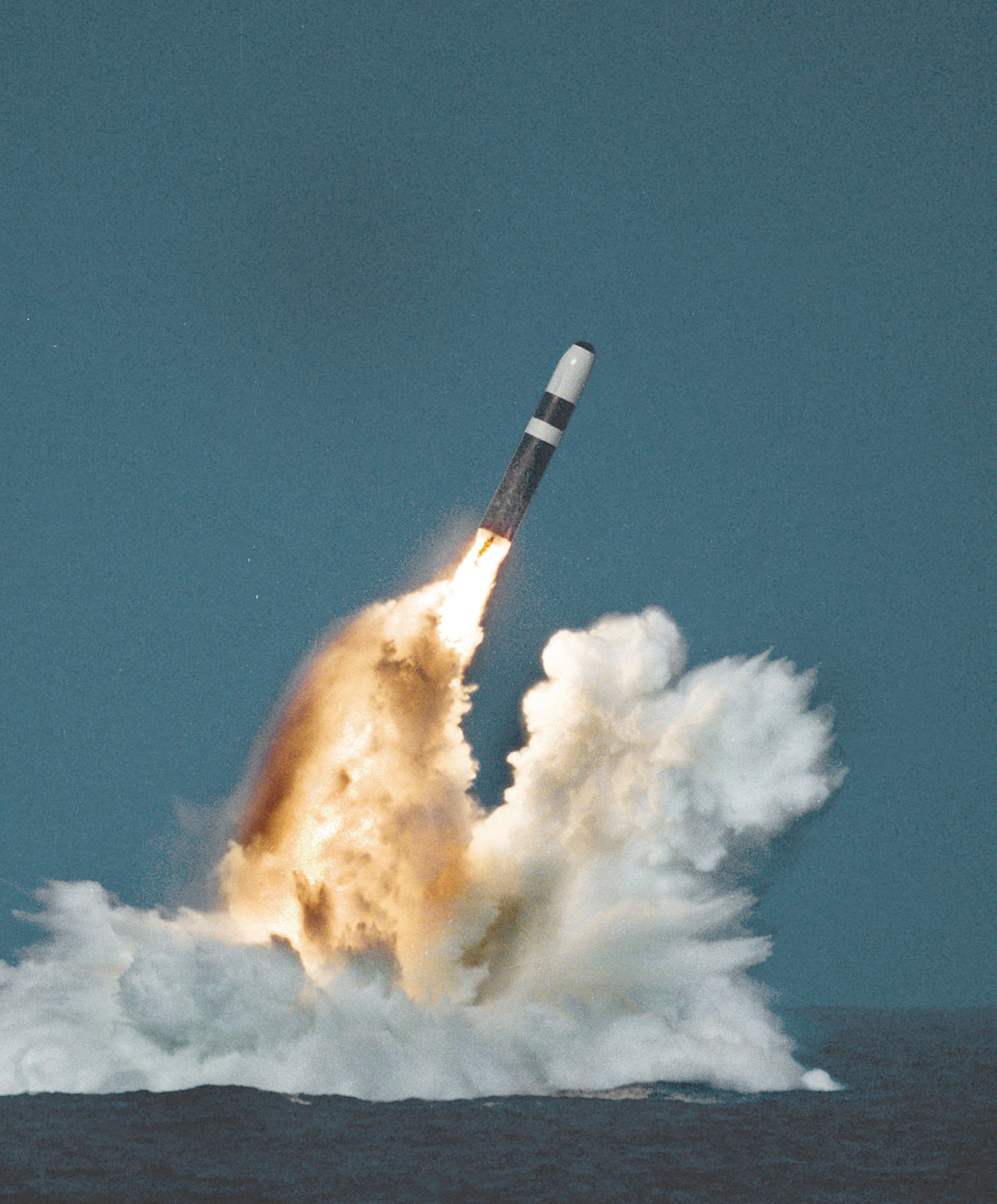 www.defenseindustrydaily.com