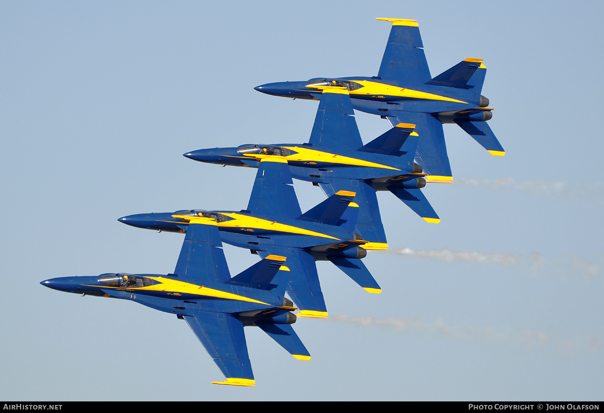 USN_Blue_Angels_FA-18C_Johan_Olafsen.jpg