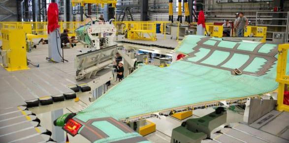 F-35-Wing-Assembly-Cameri-Italy1.jpg