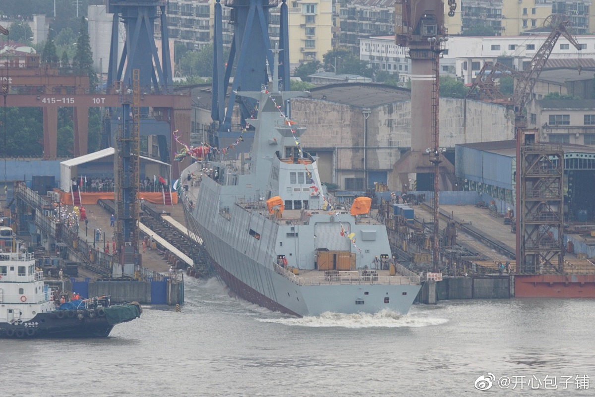Chinese-Shipyard-Launches-1st-Type-054-AP-Frigate-for-Pakistan-Navy-1.jpg