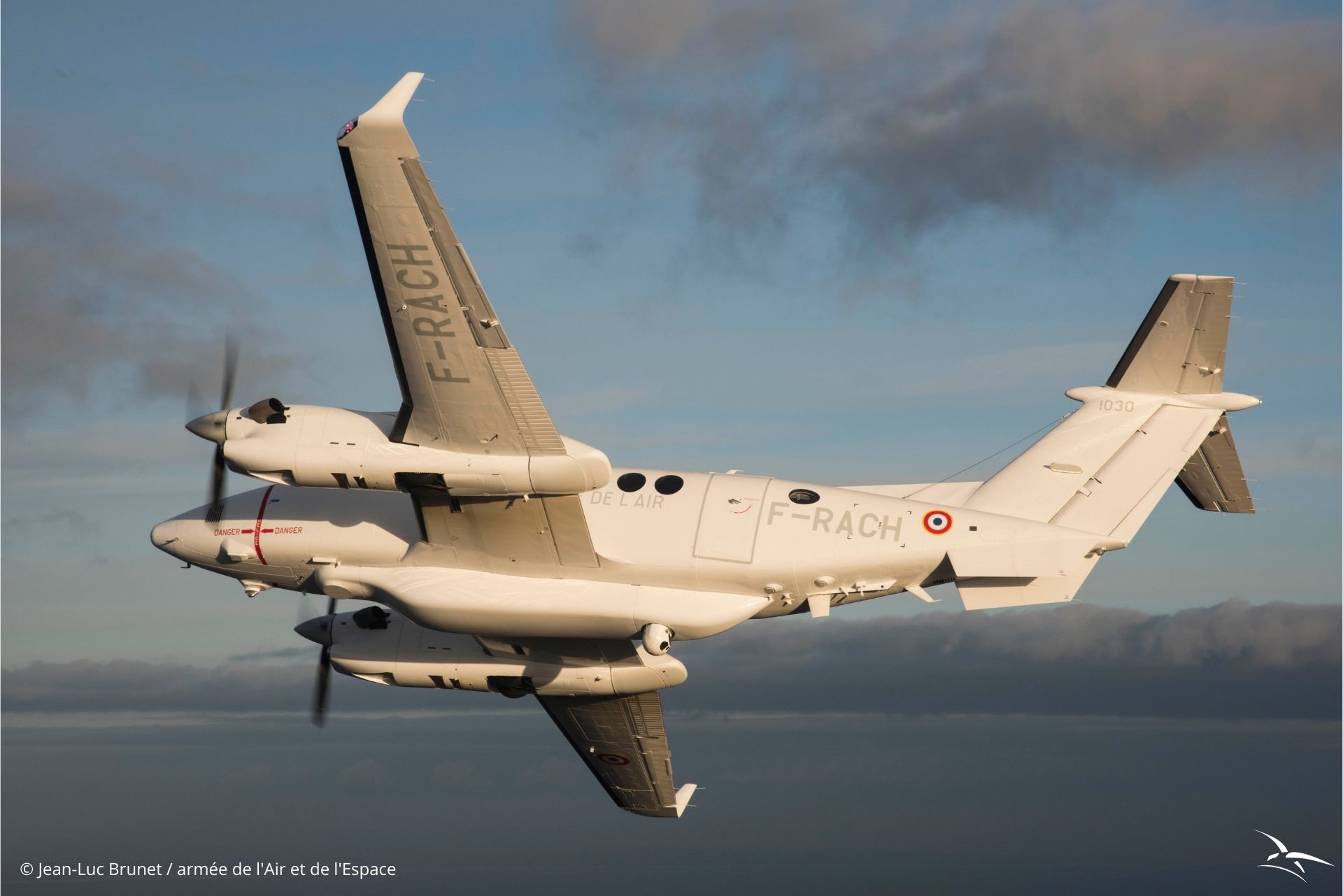 France_AdlA_Beech_350_Jean-Luc_Brunet_2.jpg