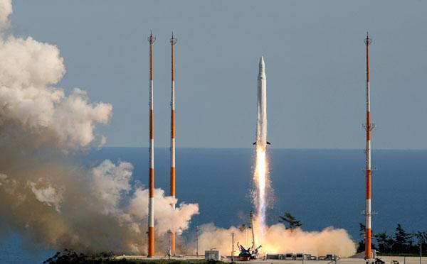 0825_korea-rocket_600.jpg