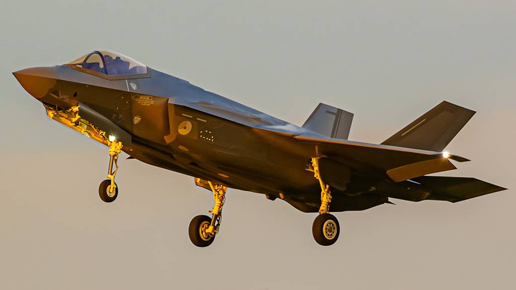 Frisian_Lightning09.jpg