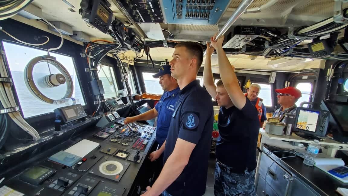 The Navy is recruiting crews for the next Islands