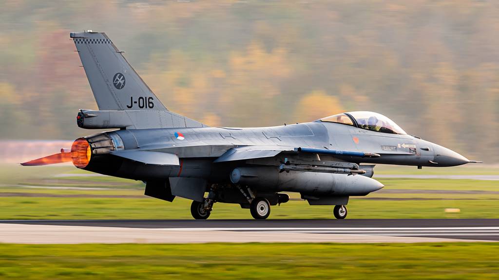 Frisian_Lightning04.jpg