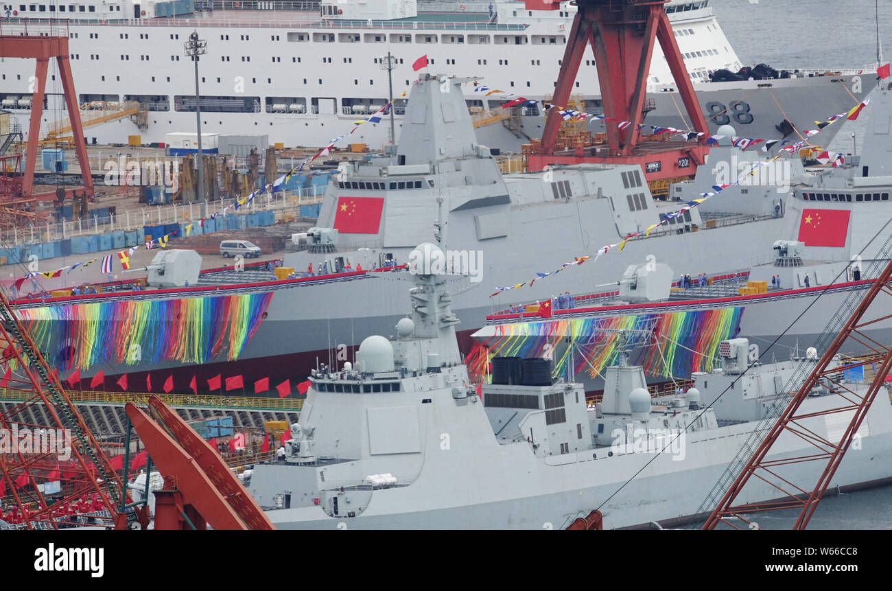 two-type-055-guided-missile-destroyers-take-water-at-the-shipyard-of-dalian-shipbuilding-industry-co-ltd-in-dalian-city-northeast-chinas-liaoning-W66CC8.jpg