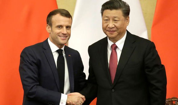 Emmanuel-Macron-Xi-Jinping-2889457.jpg