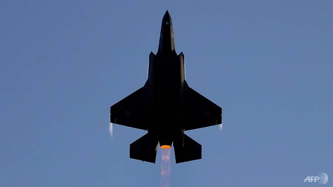 singapore-has-chosen-the-us-built-f-35-fighter-jet-over-rivals-from-europe-and-china-1547801088012-2.jpg