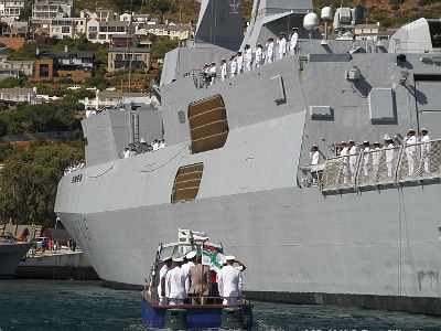 www.defenceweb.co.za