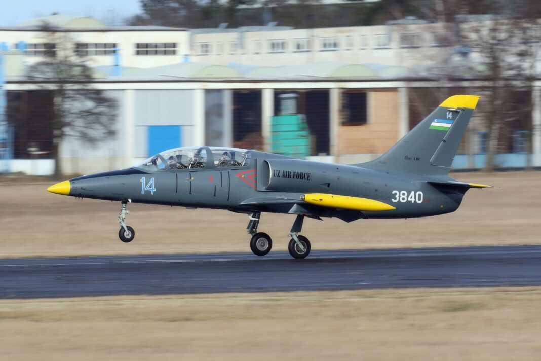 L-39C_Uzbek-Air-Force_Aero0D0A-Vodochody-1068x712.jpg