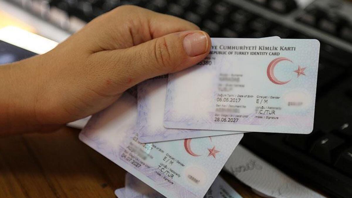 More than 7,300 foreigners granted Turkish citizenship since 2017