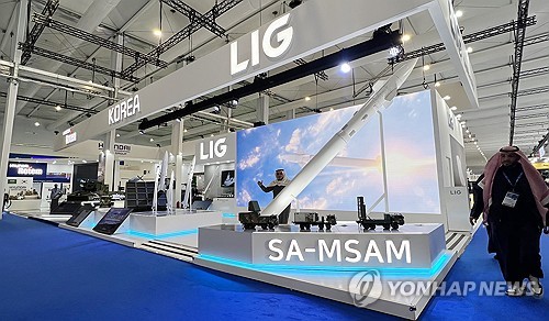 LIG Nex1 showcases its mid-range surface-to-air missile system during the World Defense Show, an international defense exhibition held in Riyadh, Saudi Arabia, in this photo provided by the Korean defense firm on Feb. 5, 2024. (PHOTO NOT FOR SALE) (Yonhap)