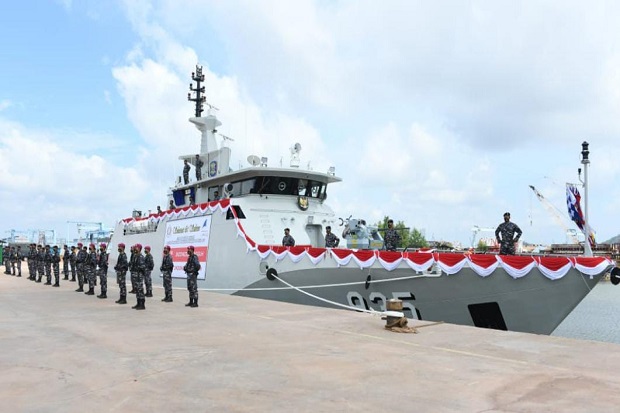 kapal-perang-canggih-kri-pollux935-perkuat-alutsista-tni-al-dog.jpg