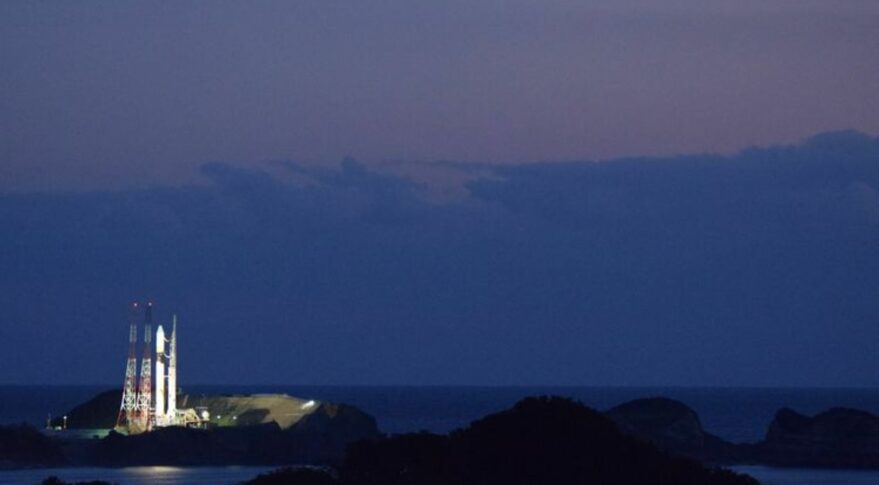 H-IIA-Tanegashima-JDRS-1-nov2020-pre-launch-879x485.jpg