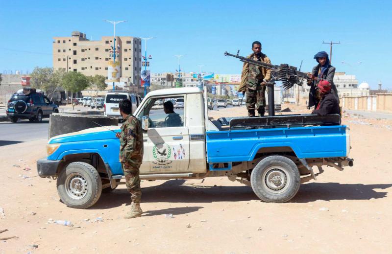 Yemeni pro-government fighters man a position in Ataq city, the capital of the province of Shabwa, east of the Red Sea port of Aden, January 18, 2022. (AFP)
