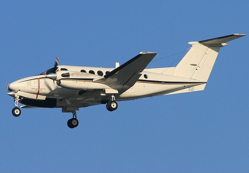 800px-Beech_UC-12M_Super_King_Air_%28A200C%29%2C_USA_-_Navy_AN1936675.jpg