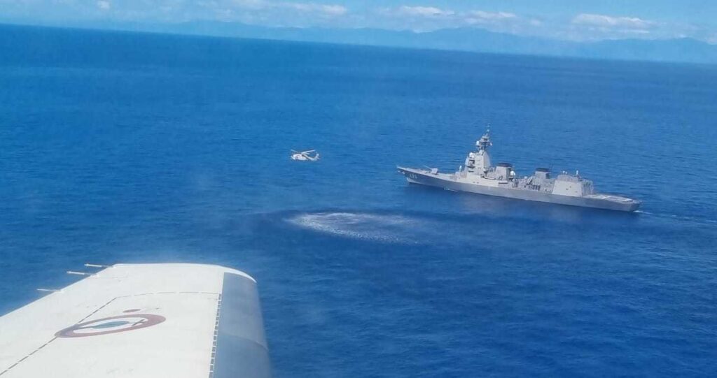 JMSDF Asahi-class Destroyer in Air Defense Drill with French Navy 2