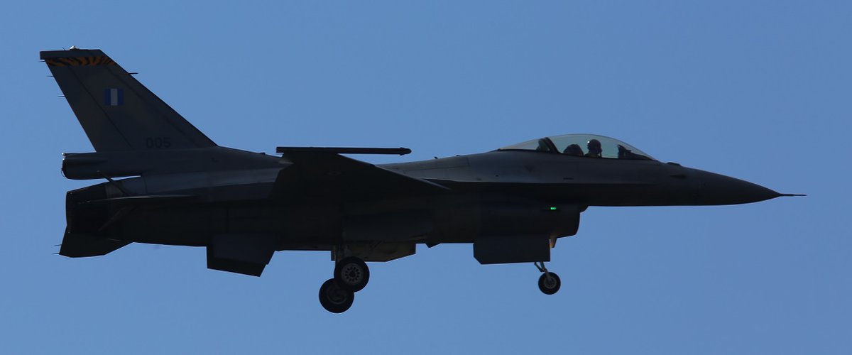 F16-005B.jpg