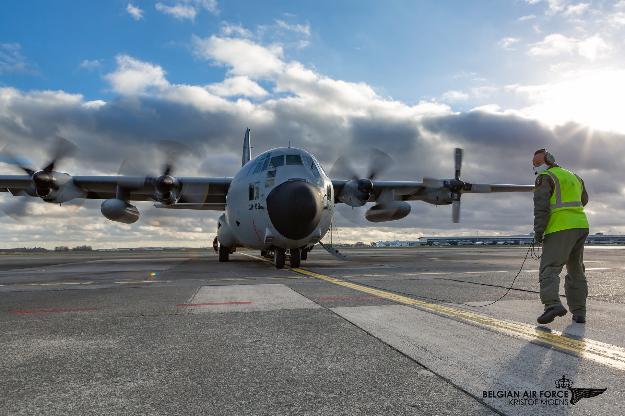 Belgium_C-130H_CH09_last_flight_Kristof_Moens_Belgian_Air_Force_2.jpg