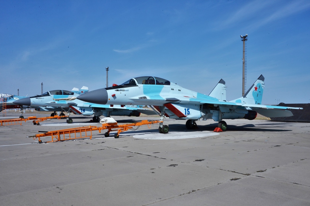 Russia_MiG-35_Vezhlivyye_Lyudi.jpg