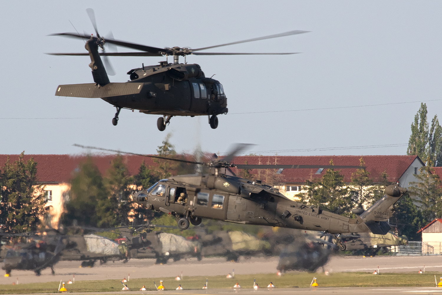 USA_US_Army_Black_Hawks_101st_CAB_Illesheim_jul19.jpg